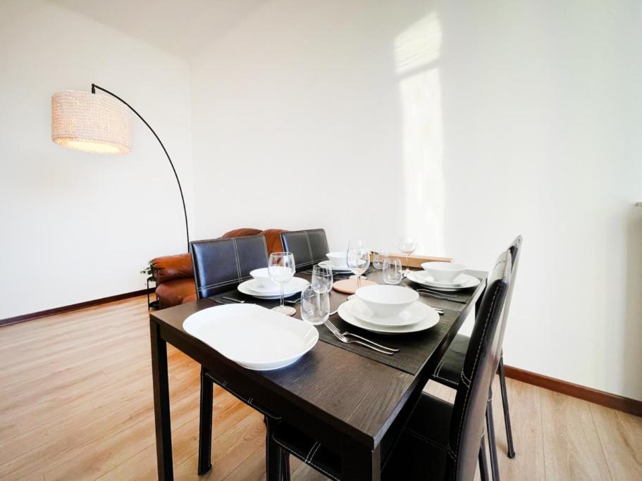 20 Min Duomo *Design Apartment* Milan Luaran gambar