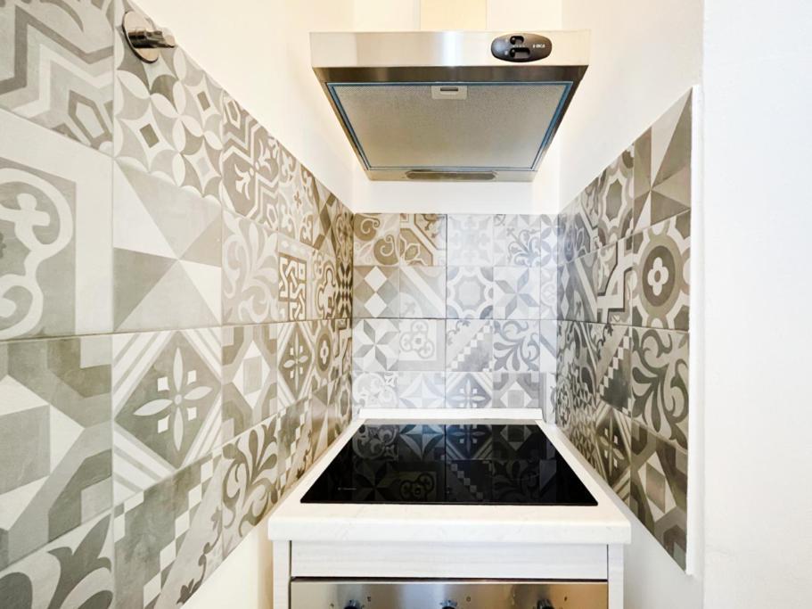 20 Min Duomo *Design Apartment* Milan Luaran gambar